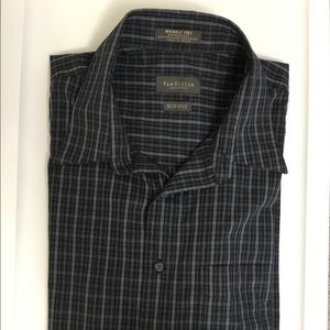 💙 3/$30 Van Heusen Xl Blue & Gray Long Sleeve